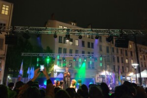 Jeu de lumière dynamique pour ce petit festival urbain